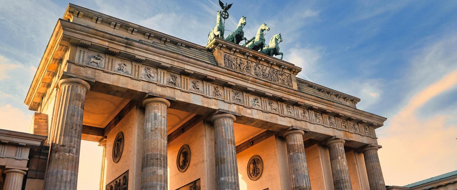 Image gallery marquee